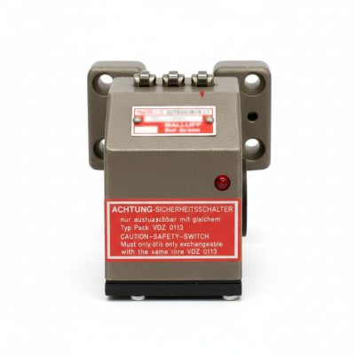 BALLUFF BNS-113-D3-R12-72-10-01