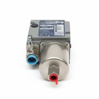 SCHNEIDER ELECTRIC 9012-ACW-4-M11