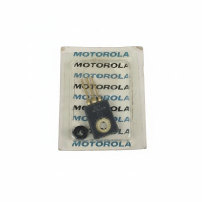 NXP SEMICONDUCTOR MC7824CP
