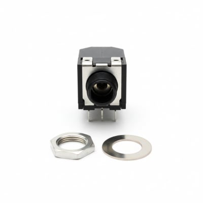 SWITCHCRAFT RN112BPC