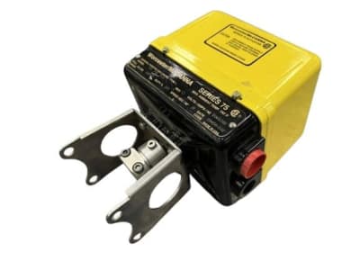 FLOWSERVE 12 75 D3 120A