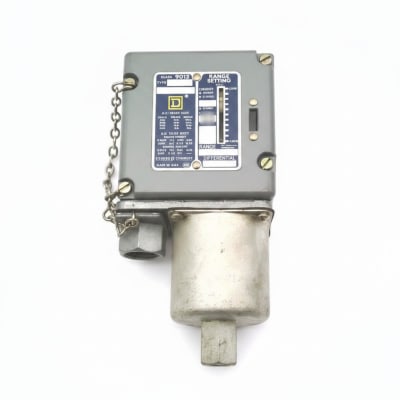 SCHNEIDER ELECTRIC 9012-ADW4-S6