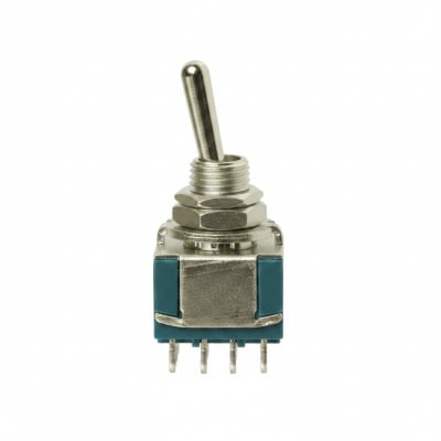 TE CONNECTIVITY 1-1437558-0