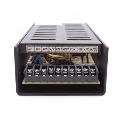 POWERS HOLDINGS INC 431101-10-0