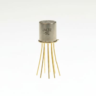 TELEDYNE M39016/11-033M