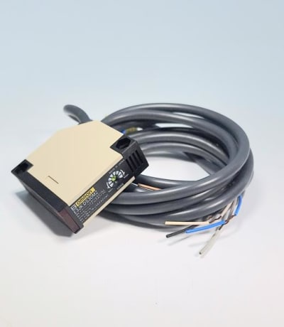 OMRON E3JK-DS30M2 2M