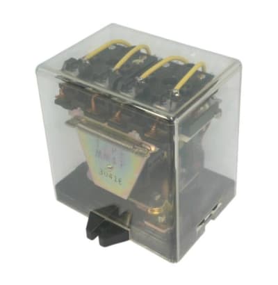 OMRON MM4P-DC100/110