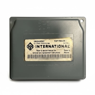 TE CONNECTIVITY 1-1393136-8