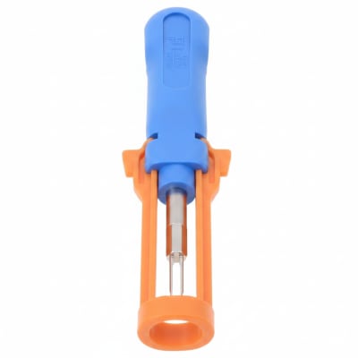 TE CONNECTIVITY 6-1579007-0