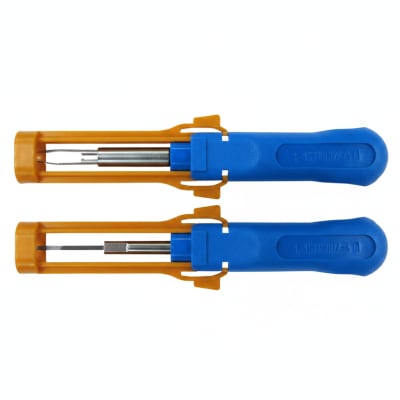 TE CONNECTIVITY 4-1579007-3