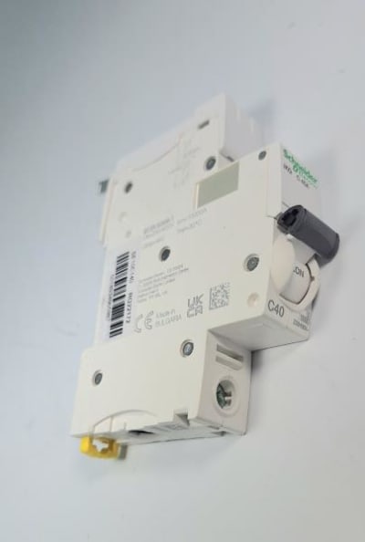 SCHNEIDER ELECTRIC A9F57140