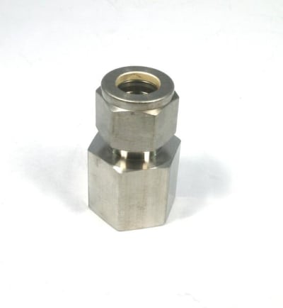 SWAGELOK SS-810-7-8SC11