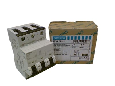 SIEMENS 5SY6-304-8