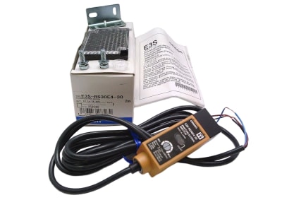 OMRON E3S-RS30E4-30-2M
