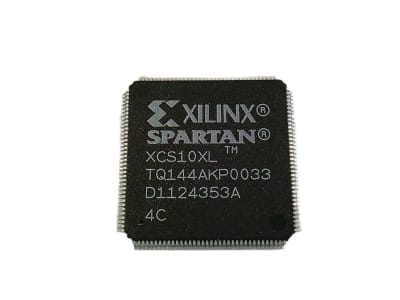 XILINX XCS10XL-4TQ144C