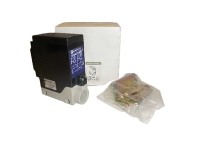 SCHNEIDER ELECTRIC XUE-H753538H7
