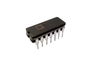 ANALOG DEVICES AD637AQ
