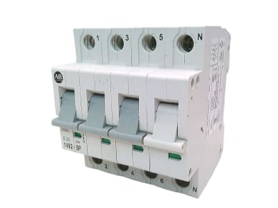 ALLEN BRADLEY 1492-SP3D250-N