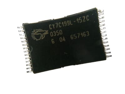 INFINEON CY7C199L-15ZC