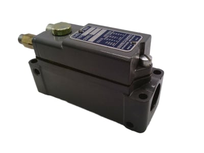 SCHNEIDER ELECTRIC 9007AW22