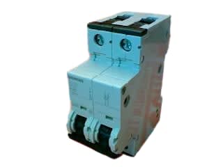 SIEMENS 5SY6-225-8