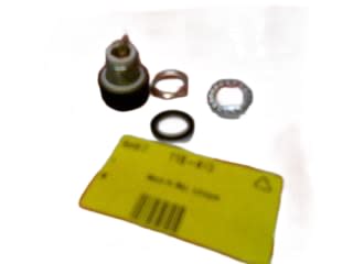 VISHAY P16NM103MAB15