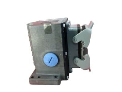 BALLUFF BNS 813-X524-D06-L12-100-22-06