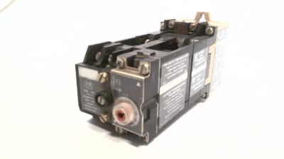 ALLEN BRADLEY 700-PT200A1