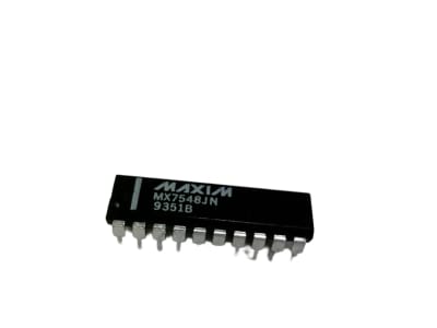 ANALOG DEVICES AD7548JN