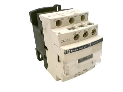 SCHNEIDER ELECTRIC CAD32LE7