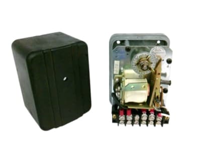 DANAHER CONTROLS HD32A622