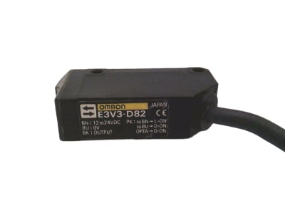 OMRON E3V3-D82