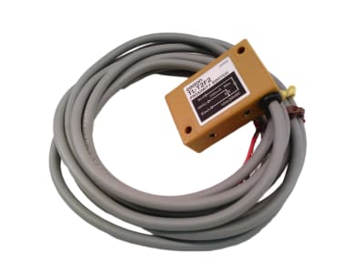 OMRON TL-T2F2