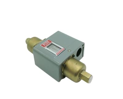 JOHNSON CONTROLS P74HA-9