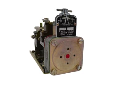 SCHNEIDER ELECTRIC 9050-BO4D-V02