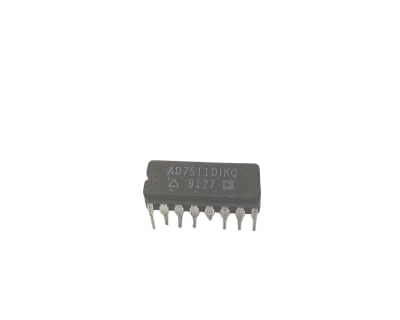 ANALOG DEVICES AD7511DIKQ