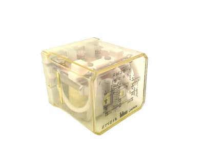 IDEC RH3B-UDC6V