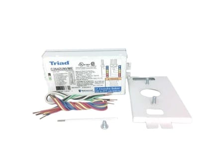UNIVERSAL LIGHTING TECHNOLOGY C2642UNVME
