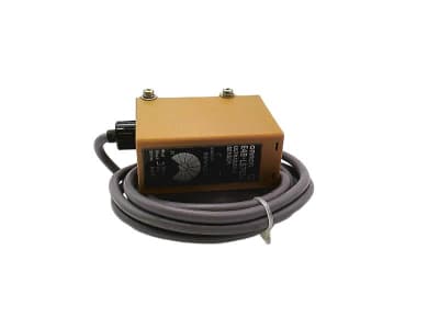 OMRON E4B-LS70E4
