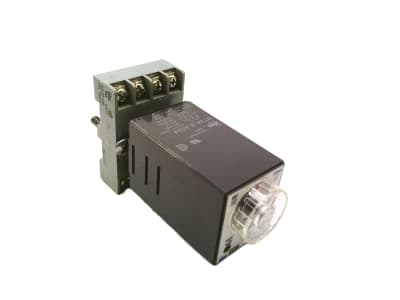 IDEC GT3A-3AD24