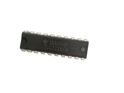 TEXAS INSTRUMENTS SEMI TLC7226CN