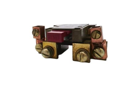 SCHNEIDER ELECTRIC 9065UO1