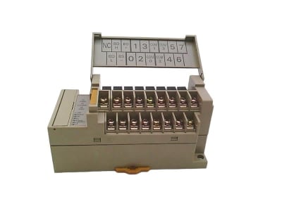 OMRON SRT2-ROC08