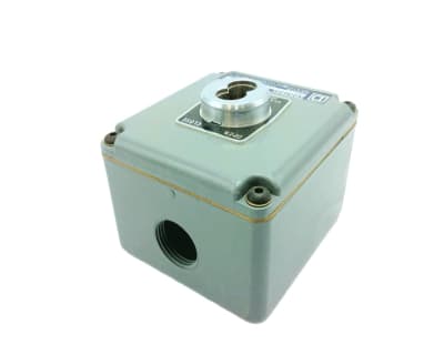 SCHNEIDER ELECTRIC 9001 KY196