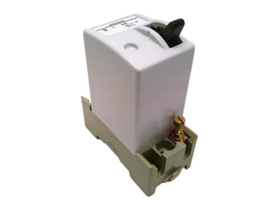SIEMENS 5SM2106