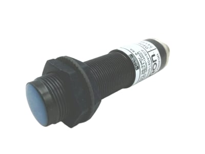 OMRON E2AW-M18LS05-M4-T1