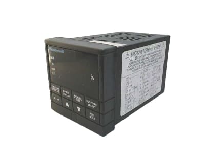 HONEYWELL DC330B-C0-203-20-000P00-20-0