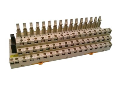 OMRON G70A-ZOC16-3 DC24