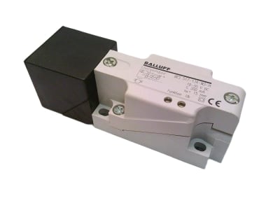 BALLUFF BES 517-134-P3-H