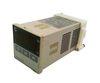 OMRON E5CS-R1KJX-520